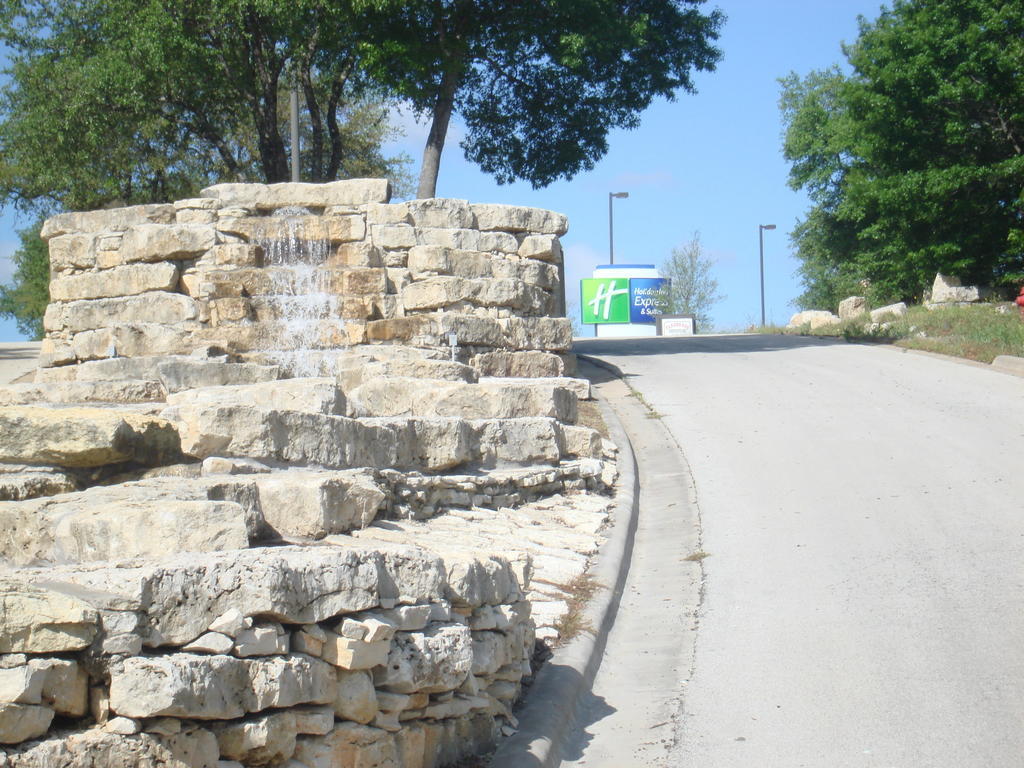 Holiday Inn Express Glen Rose, An Ihg Hotel Exterior photo