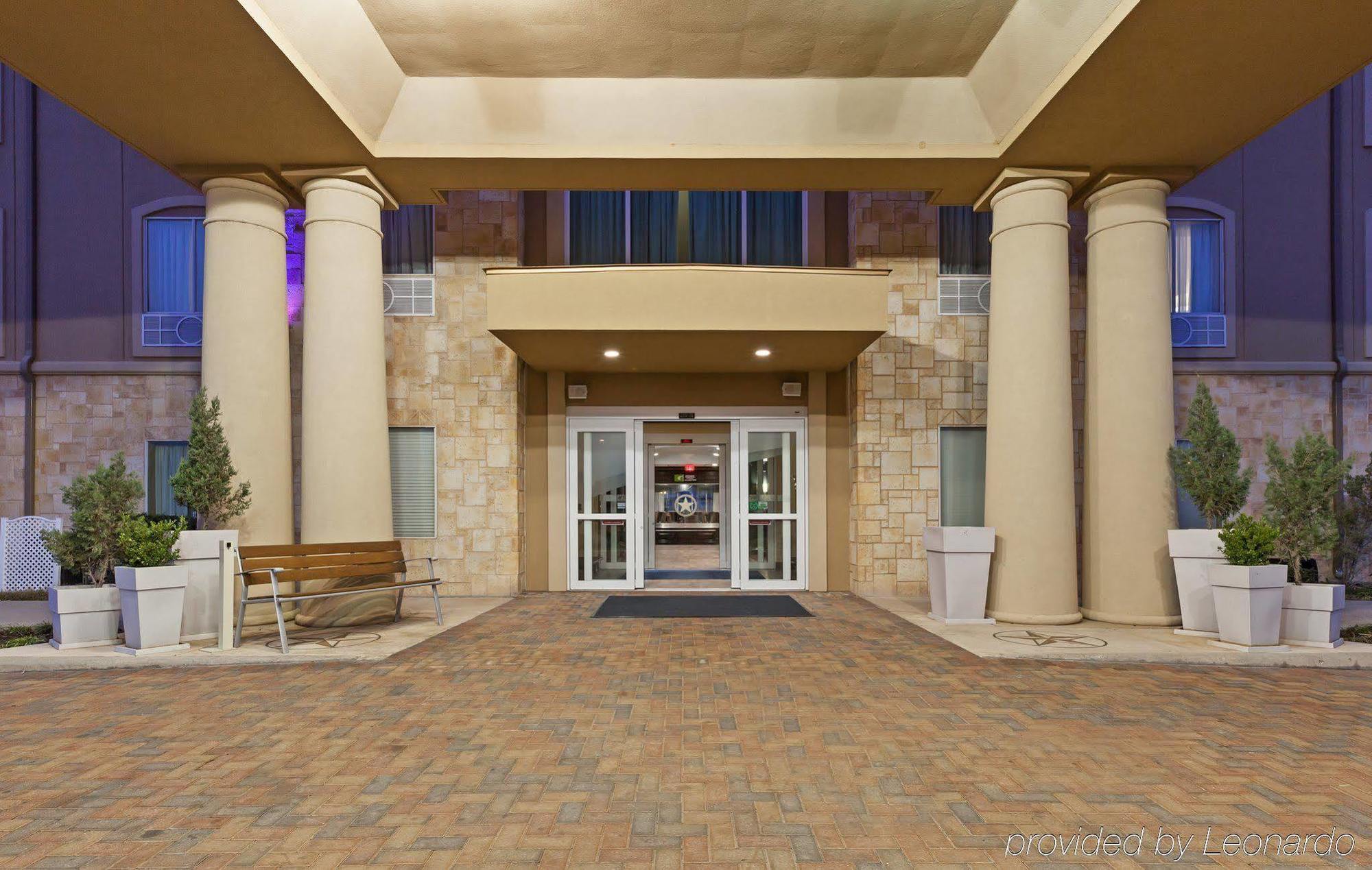 Holiday Inn Express Glen Rose, An Ihg Hotel Exterior photo